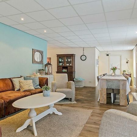 Sfeervol 6 Persoons Appartement - Van Alle Gemakken Voorzien! Bakkeveen ภายนอก รูปภาพ