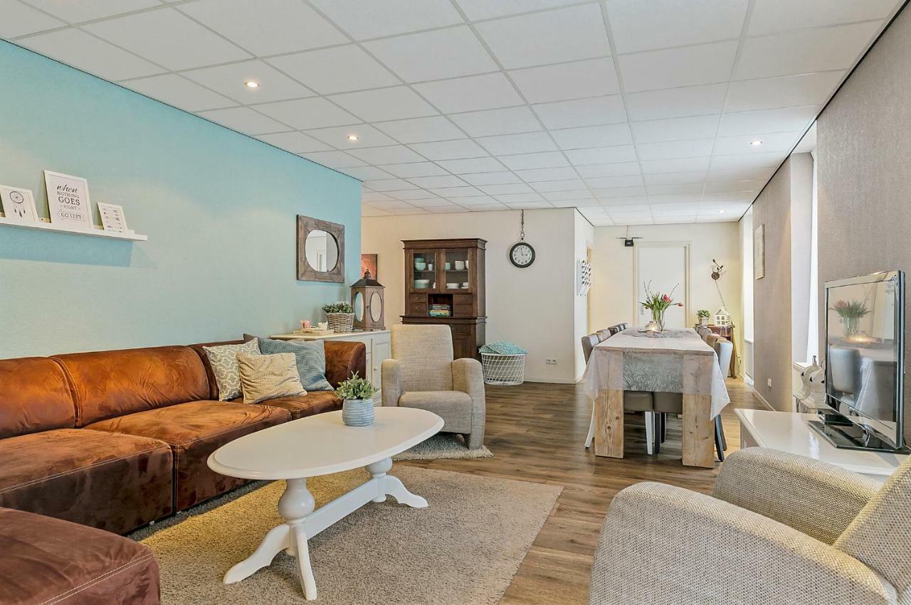 Sfeervol 6 Persoons Appartement - Van Alle Gemakken Voorzien! Bakkeveen ภายนอก รูปภาพ